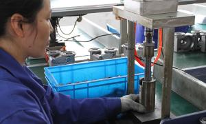 Werkstatt für Getriebemotor